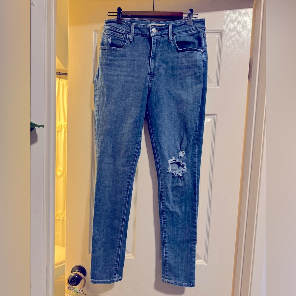 Classic Blue Women's Jeans, women’s Levi’s 721 size 31 high rise skinny